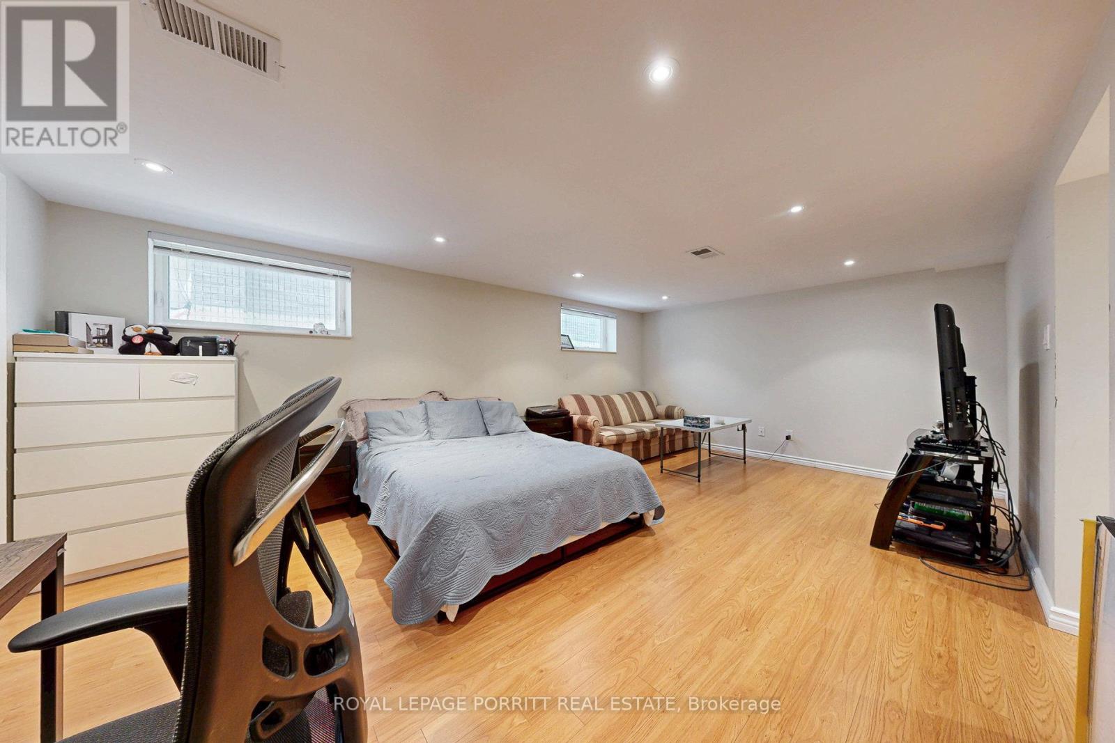3 Orianna Drive, Toronto, Ontario  M8W 4M8 - Photo 32 - W12158393