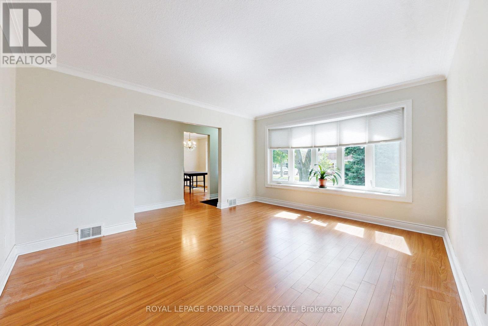 3 Orianna Drive, Toronto, Ontario  M8W 4M8 - Photo 16 - W12158393