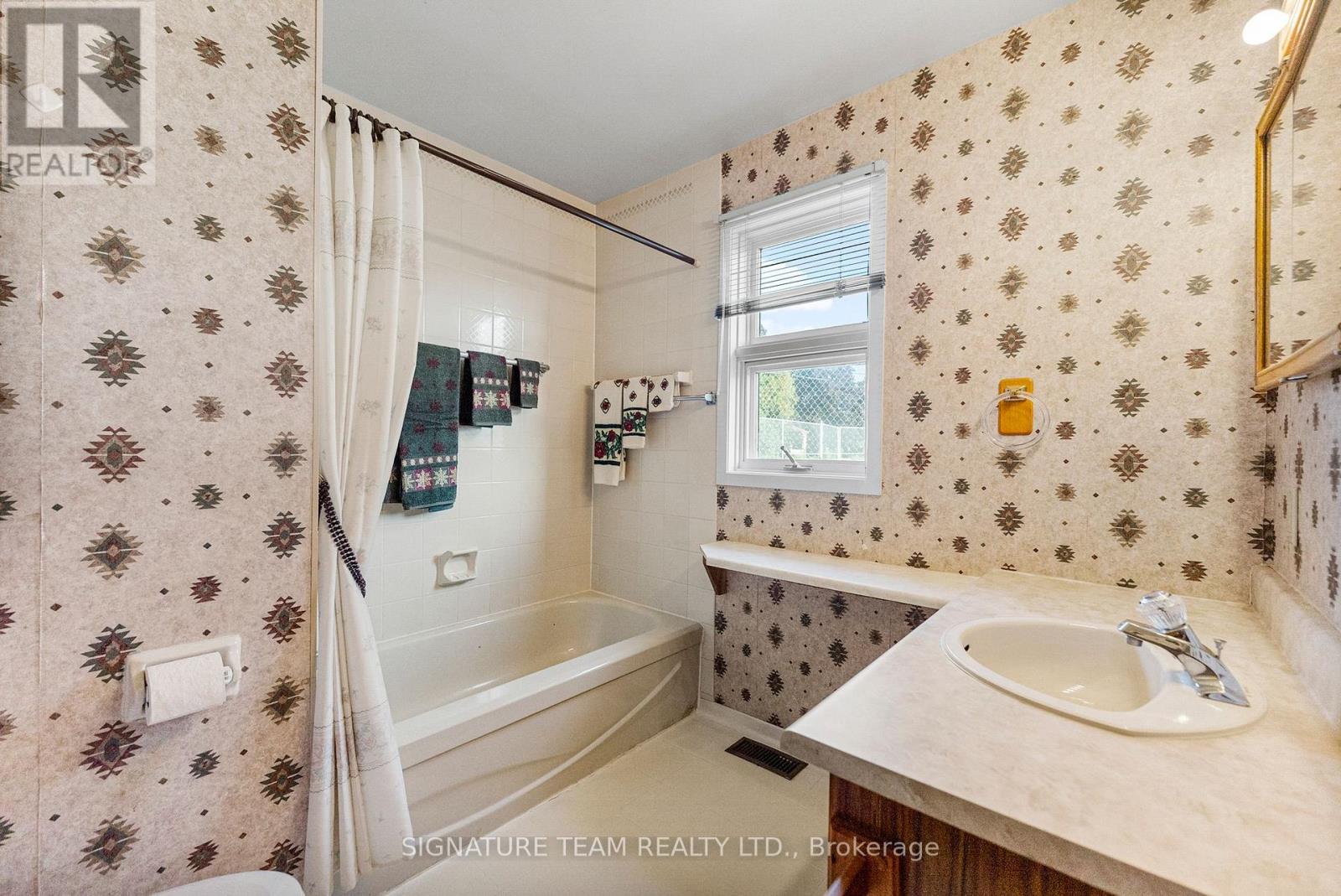 2157 Westmeath Road, Whitewater Region, Ontario  K0J 2L0 - Photo 17 - X12416912