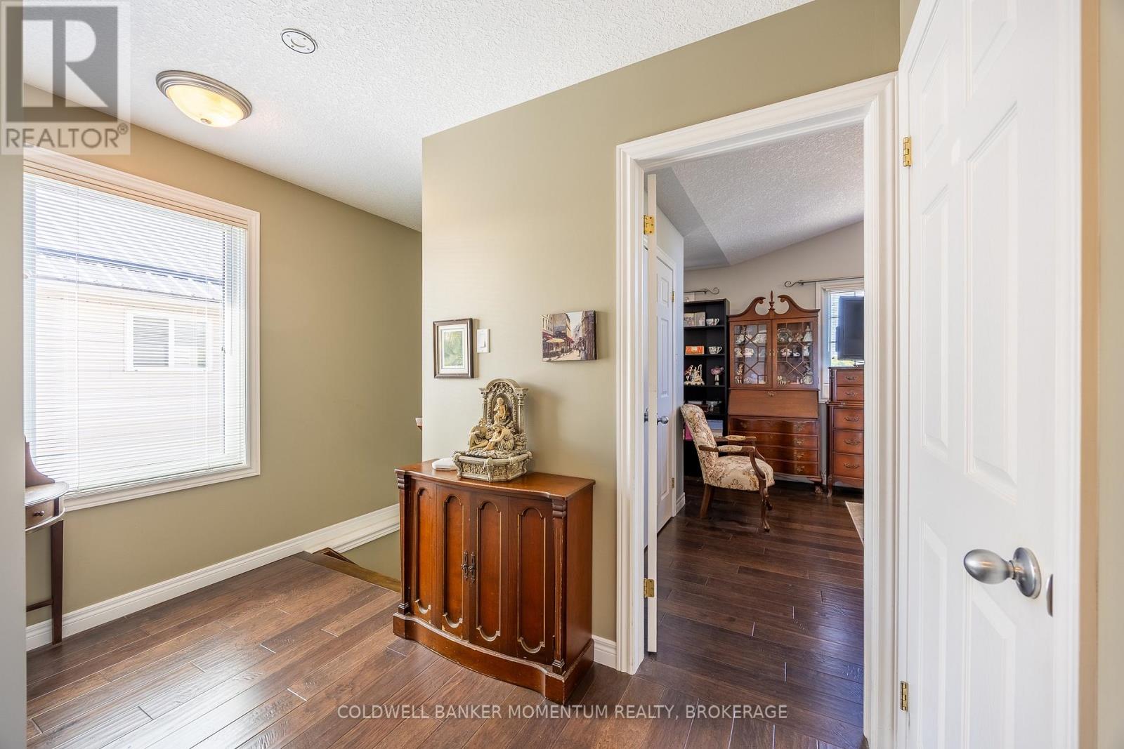 66 Yarmouth Drive, London East, Ontario  N5V 4T8 - Photo 12 - X12416924