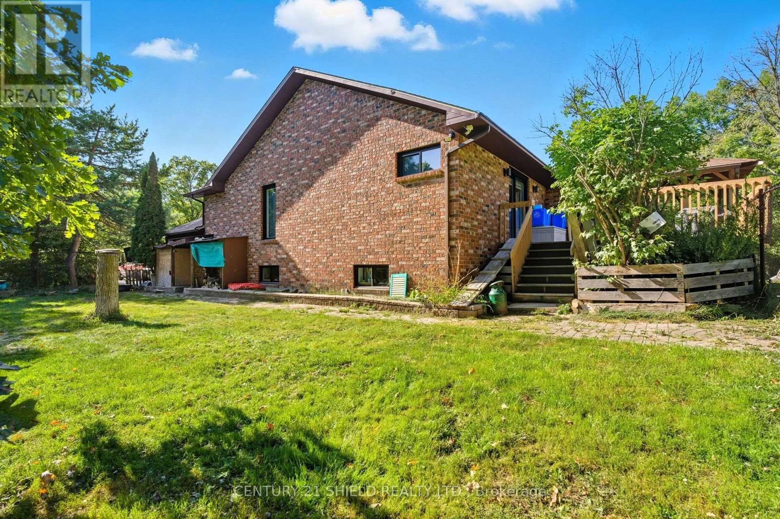 4555 Glen Roy Road, South Glengarry, Ontario  K0C 1L0 - Photo 9 - X12416573