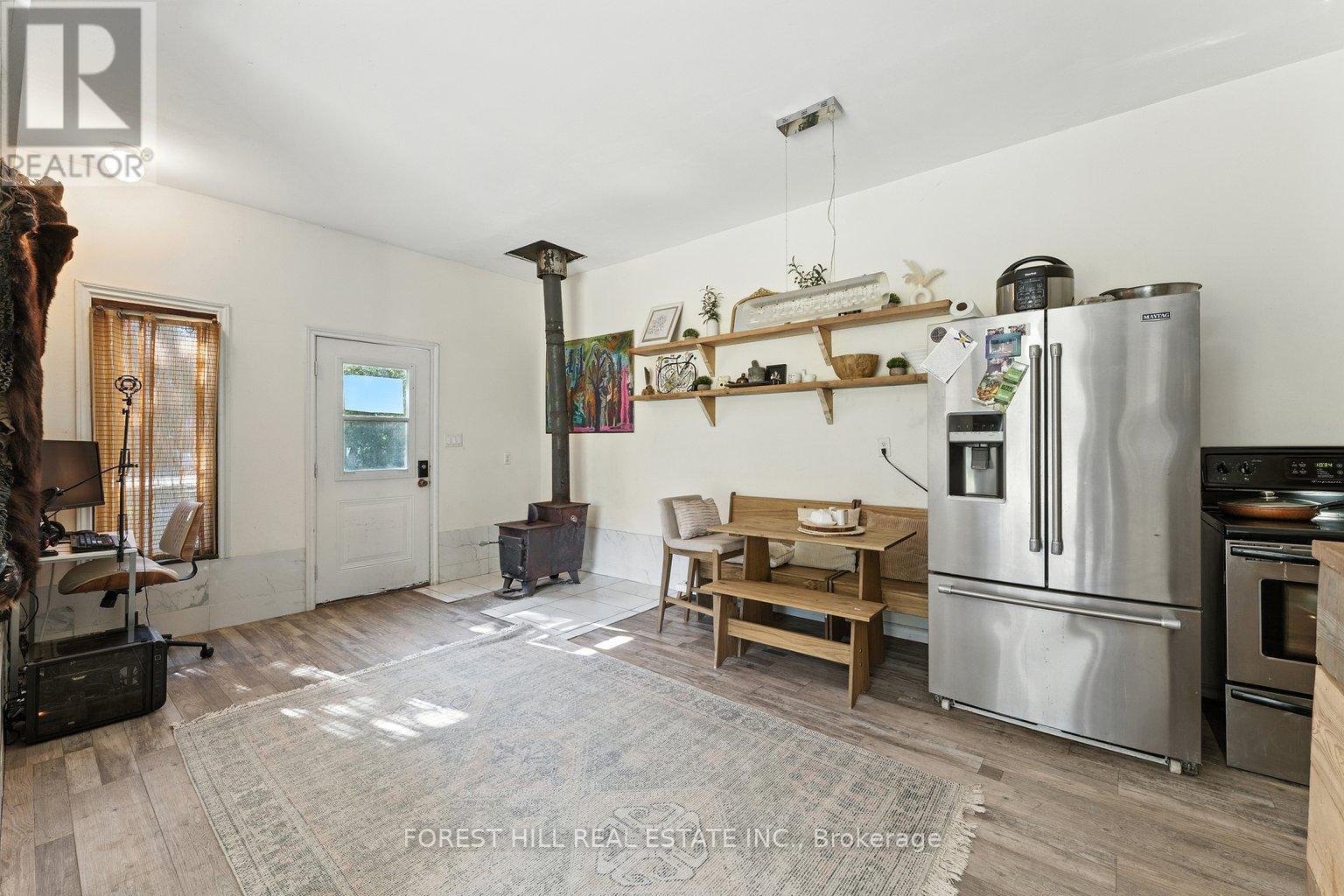 590 Lafontaine Road E, Tiny, Ontario  L9M 0S4 - Photo 14 - S12416512