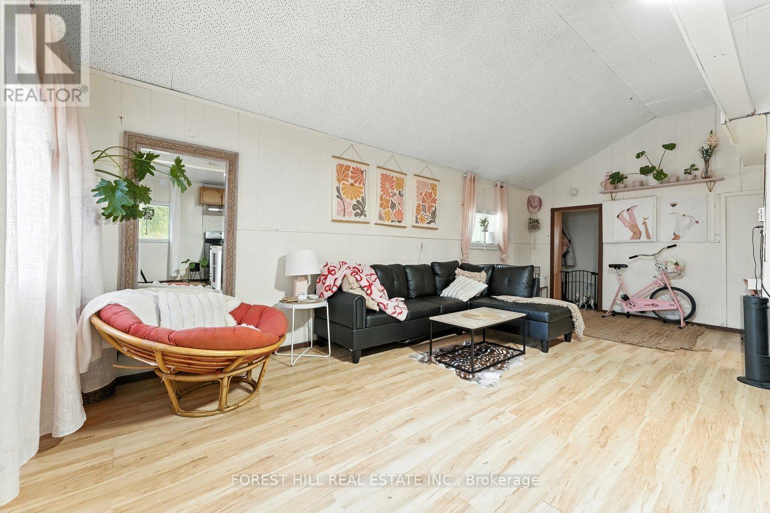 590 Lafontaine Road E, Tiny, Ontario  L9M 0S4 - Photo 23 - S12416512