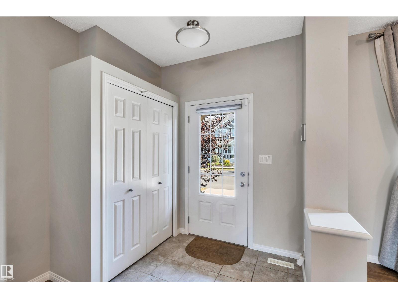 1271 Chappelle Bv Sw, Edmonton, Alberta  T6W 3R1 - Photo 3 - E4458754