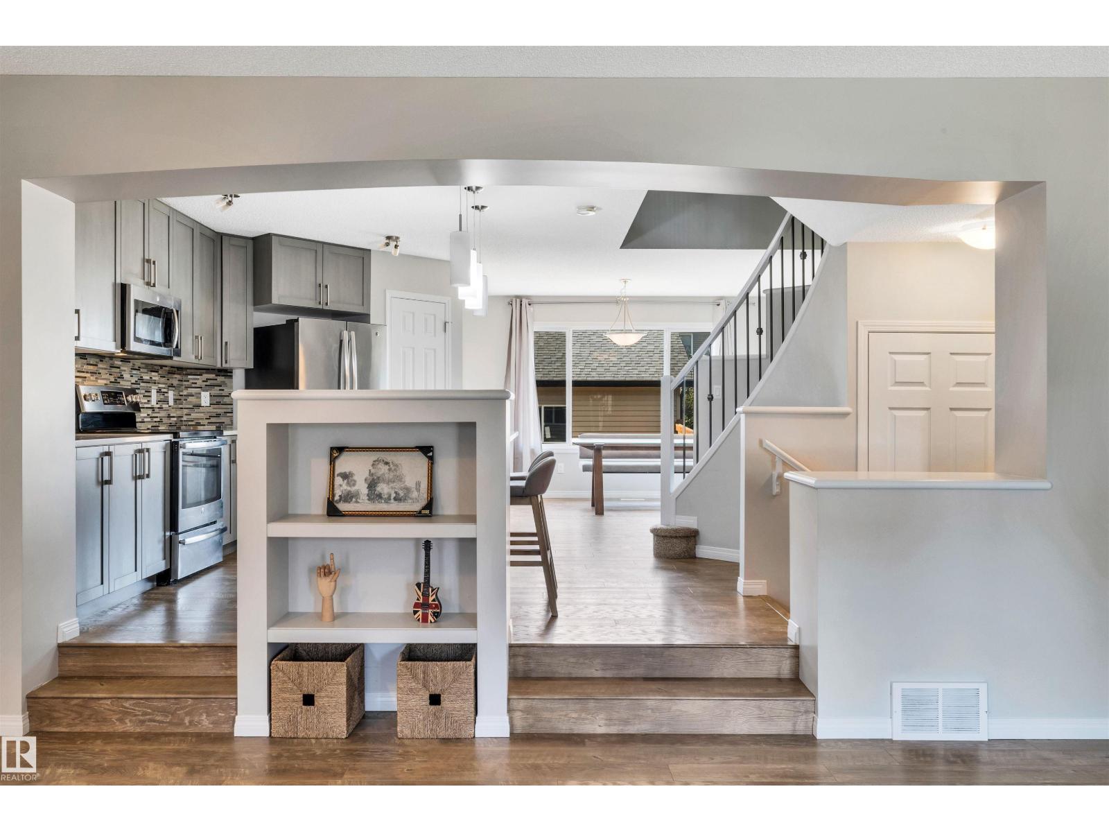 1271 Chappelle Bv Sw, Edmonton, Alberta  T6W 3R1 - Photo 8 - E4458754
