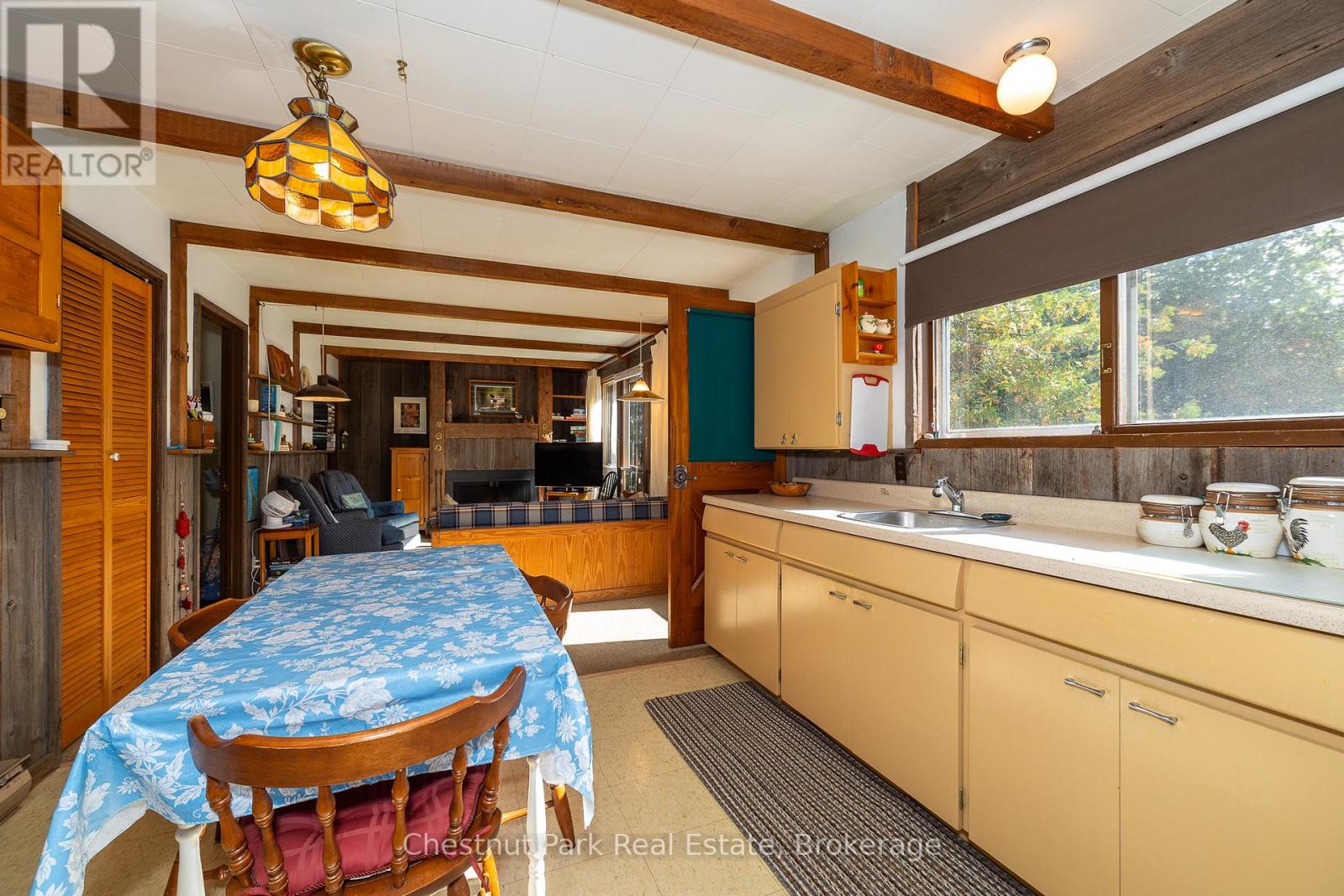 8 Birchwood Drive, Northern Bruce Peninsula, Ontario  N0H 2R0 - Photo 24 - X12414914
