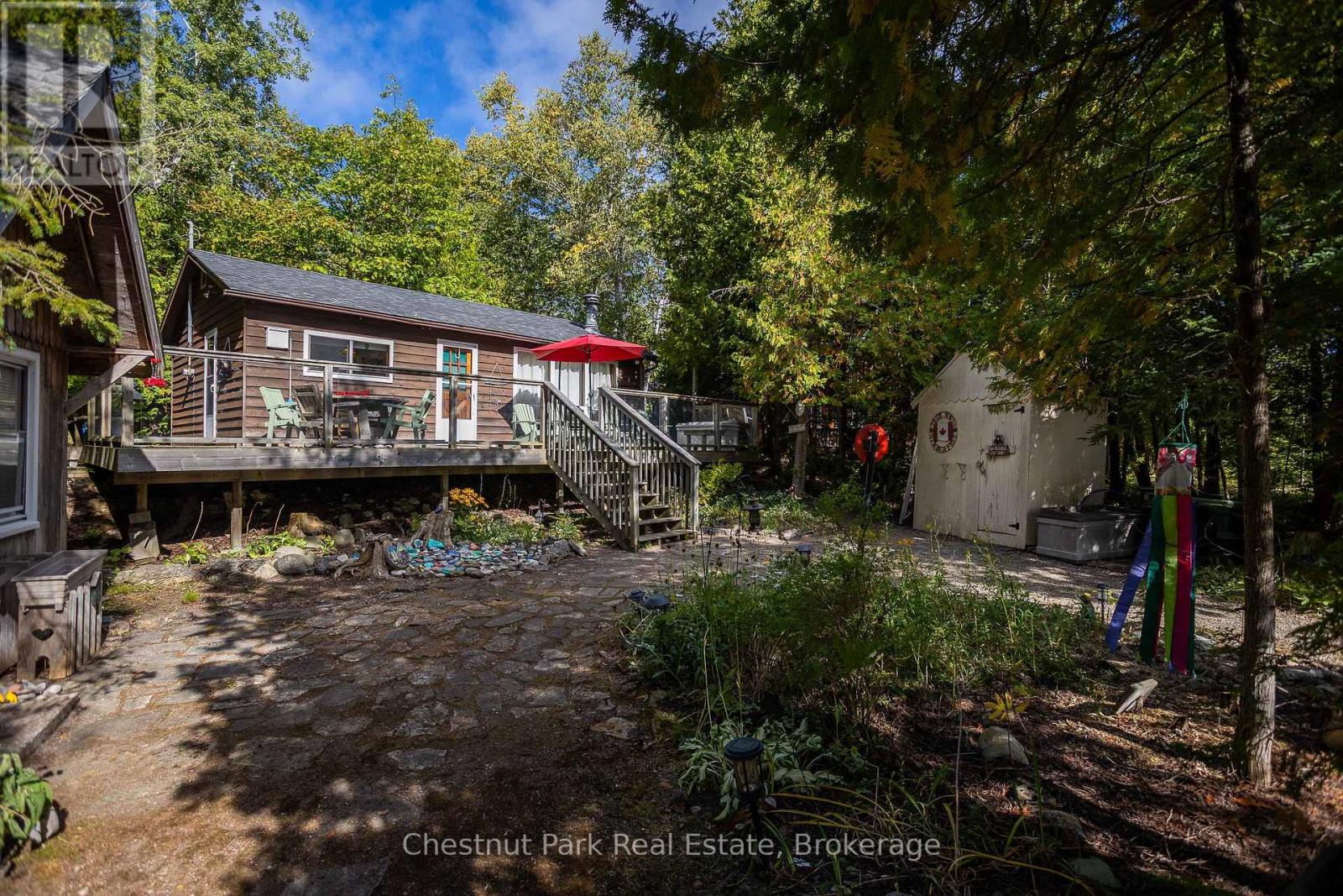 8 Birchwood Drive, Northern Bruce Peninsula, Ontario  N0H 2R0 - Photo 14 - X12414914