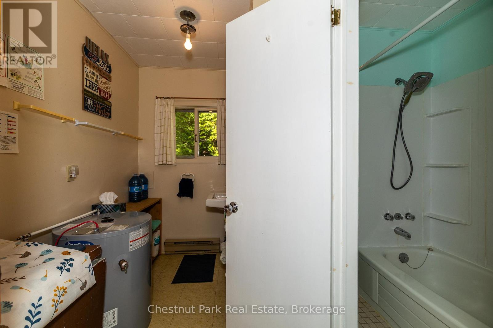 8 Birchwood Drive, Northern Bruce Peninsula, Ontario  N0H 2R0 - Photo 36 - X12414914