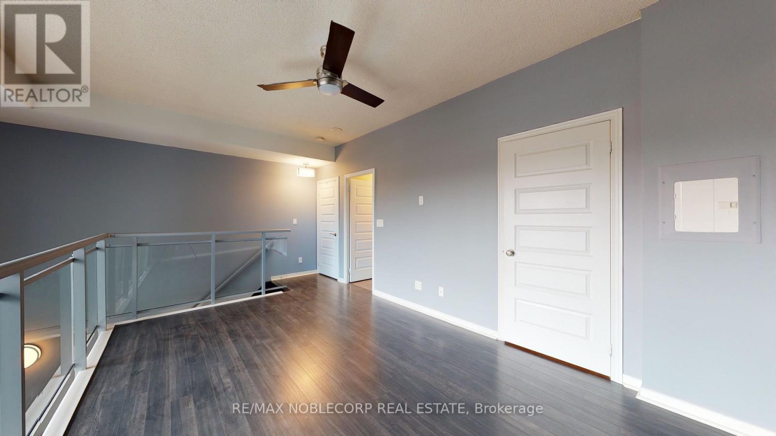 212 - 215 Queen Street, Brampton, Ontario  L6W 0A9 - Photo 6 - W12414502