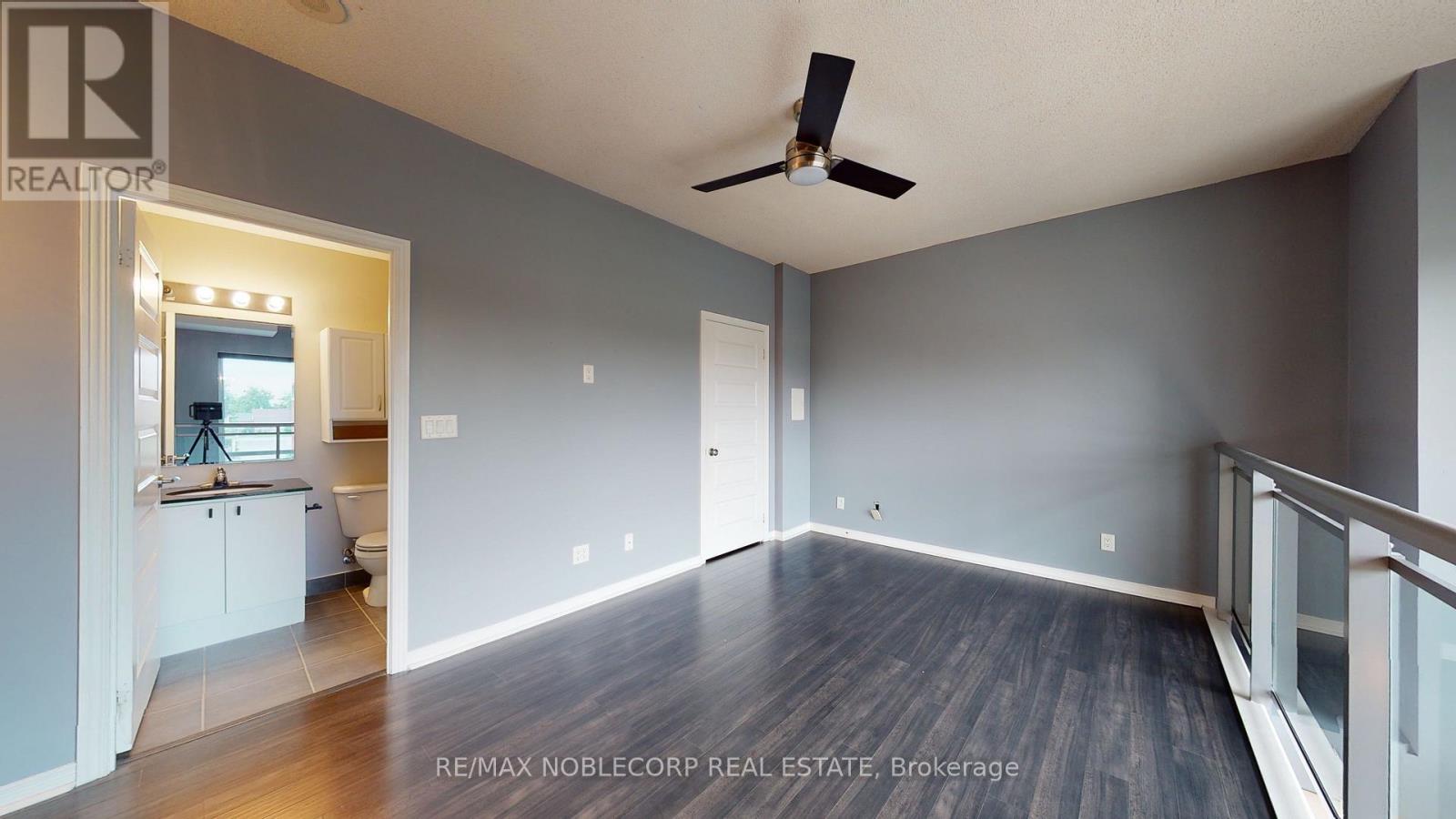 212 - 215 Queen Street, Brampton, Ontario  L6W 0A9 - Photo 7 - W12414502