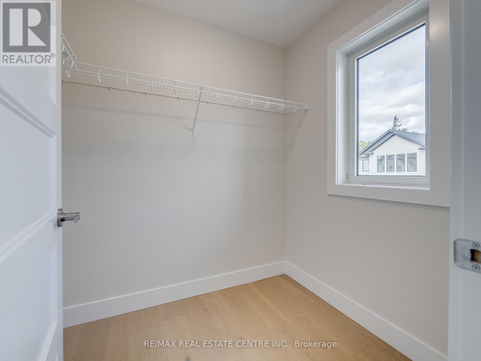7 - 7966 Fallon Drive, Lucan Biddulph, Ontario  N0M 1V0 - Photo 24 - X12397467