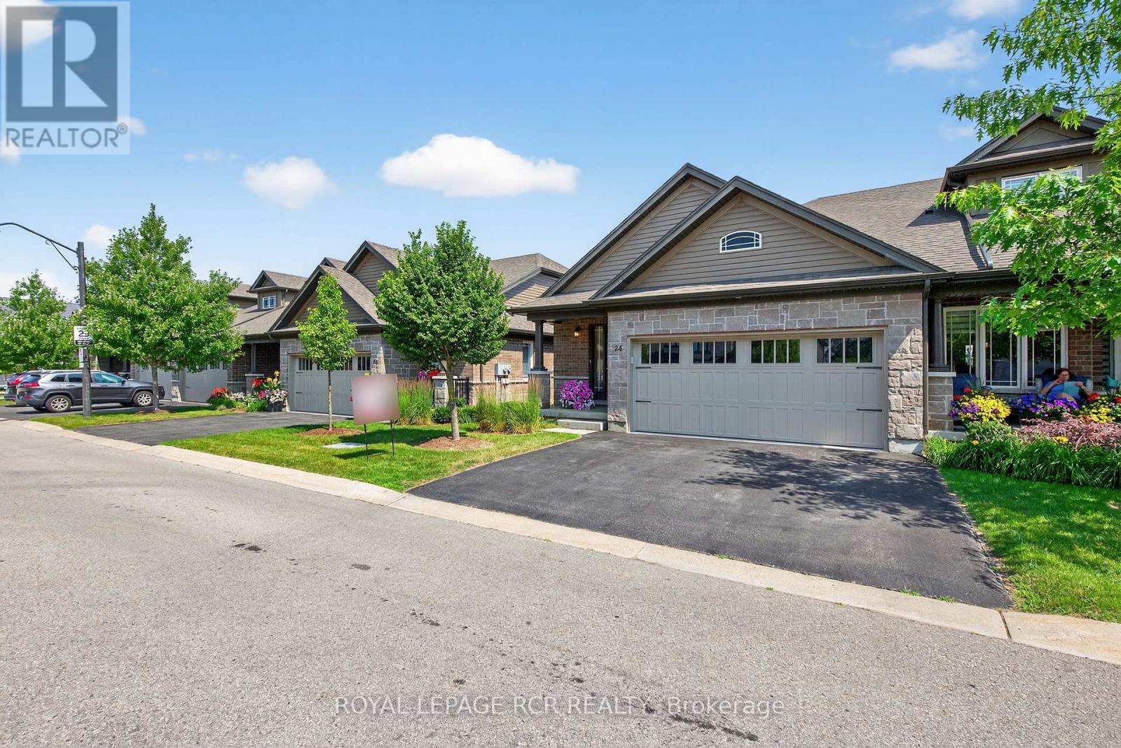24 WESTMINSTER CRESCENT, Centre Wellington, Ontario
