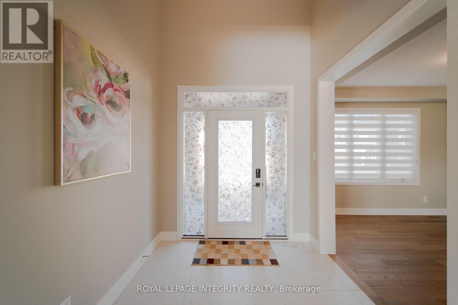 709 Fenwick Way, Ottawa, Ontario  K2J 7E2 - Photo 4 - X12394598