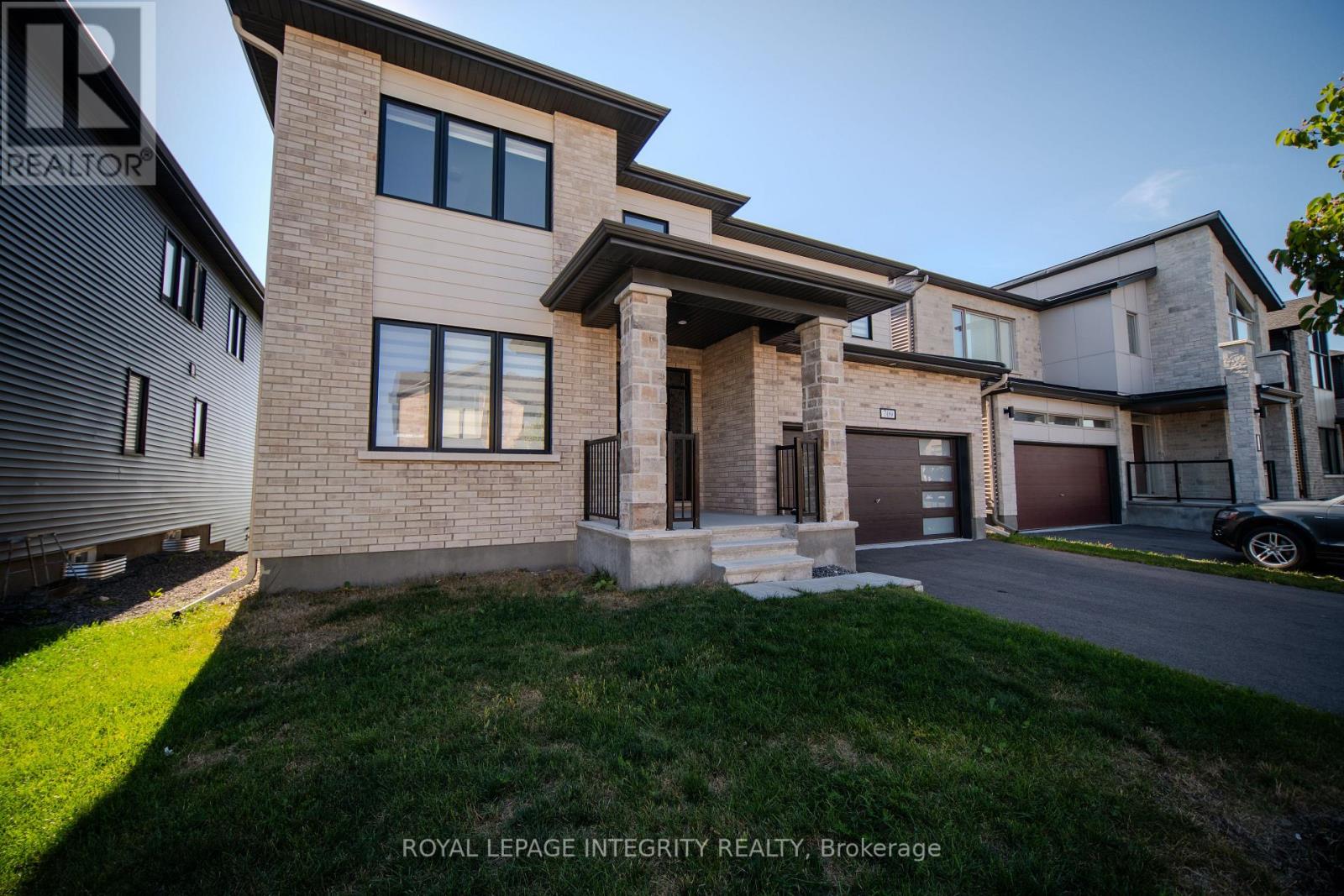 709 Fenwick Way, Ottawa, Ontario  K2J 7E2 - Photo 3 - X12394598