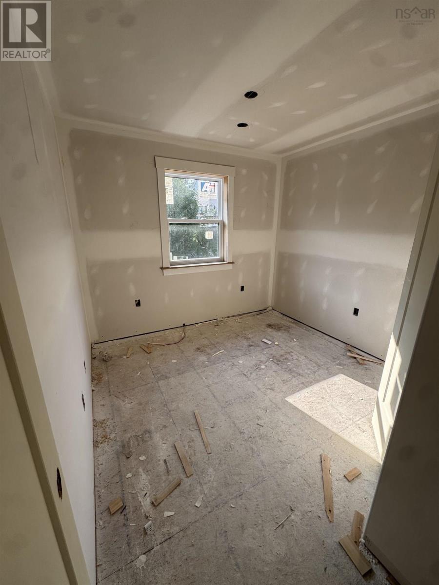 Property at 11 Quartz Drive image 4