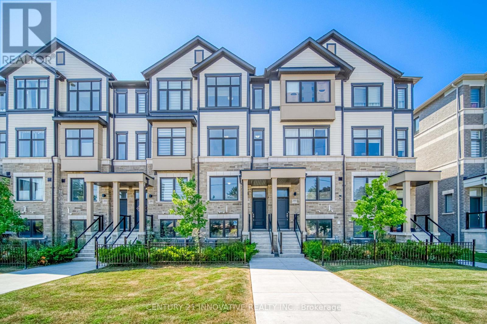 388 Okanagan Path, Oshawa, Ontario  L1H 0B1 - Photo 3 - E12416914