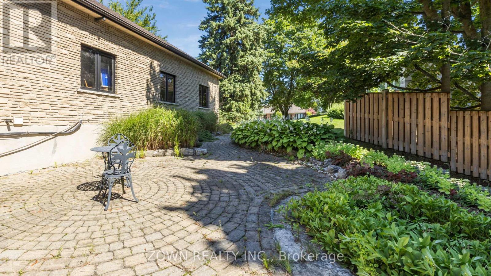 231 Golf Course Road, Woolwich, Ontario  N0B 1N0 - Photo 35 - X12410991