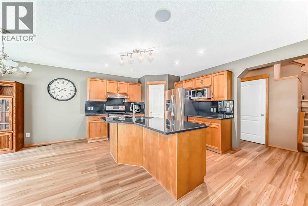 176 Cranwell Crescent Se, Calgary, Alberta  T3M 1G4 - Photo 5 - A2258721