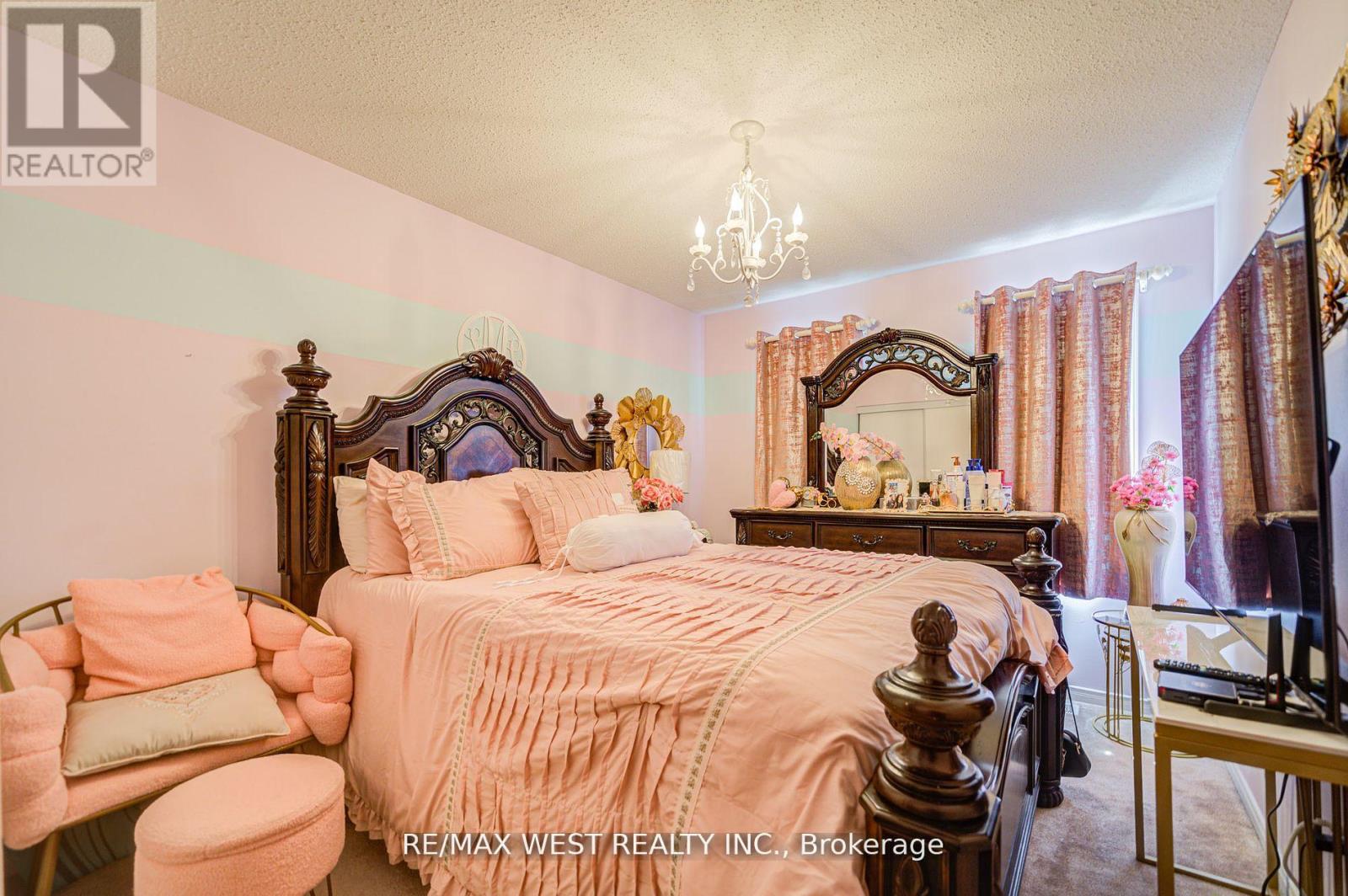 14 Lancaster Court, Barrie, Ontario  L4M 0G1 - Photo 19 - S12416899