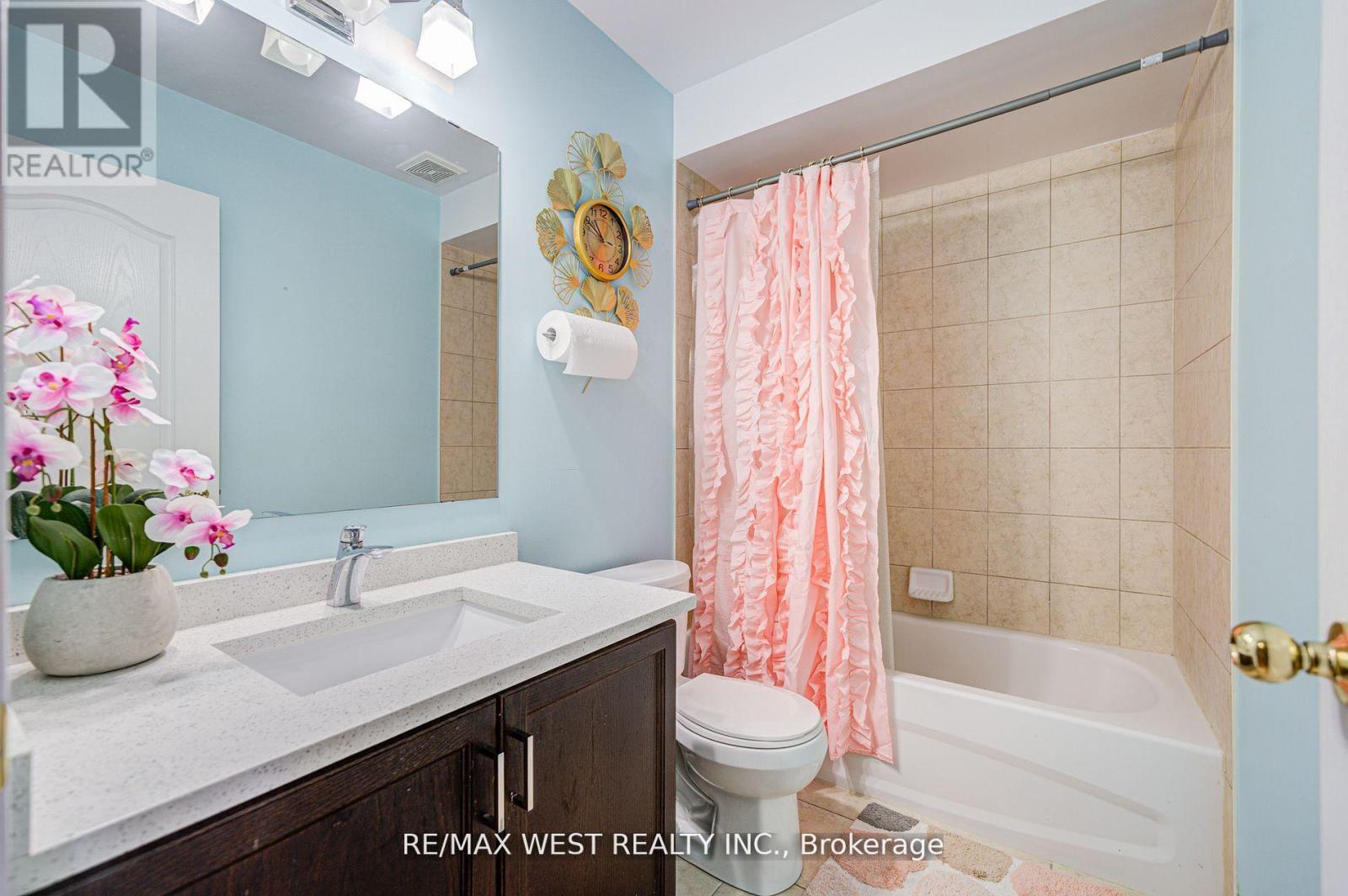 14 Lancaster Court, Barrie, Ontario  L4M 0G1 - Photo 21 - S12416899