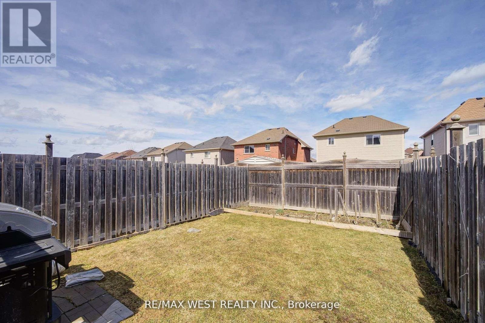 14 Lancaster Court, Barrie, Ontario  L4M 0G1 - Photo 27 - S12416899