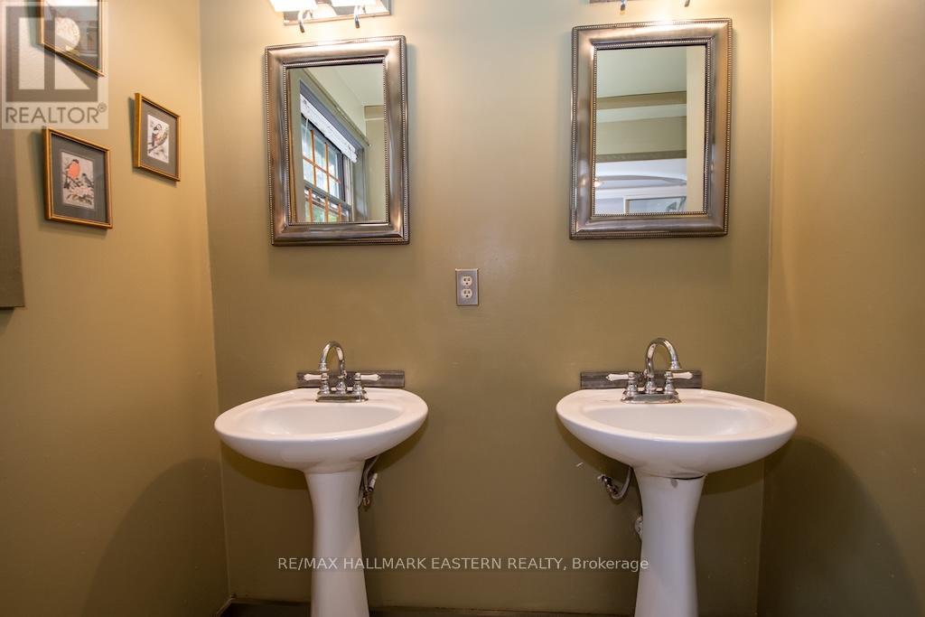 22 Carolina Court, Trent Lakes, Ontario  K9J 6X2 - Photo 30 - X12416955