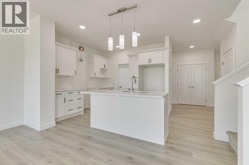 17 Andalusian Road, Cochrane, Alberta