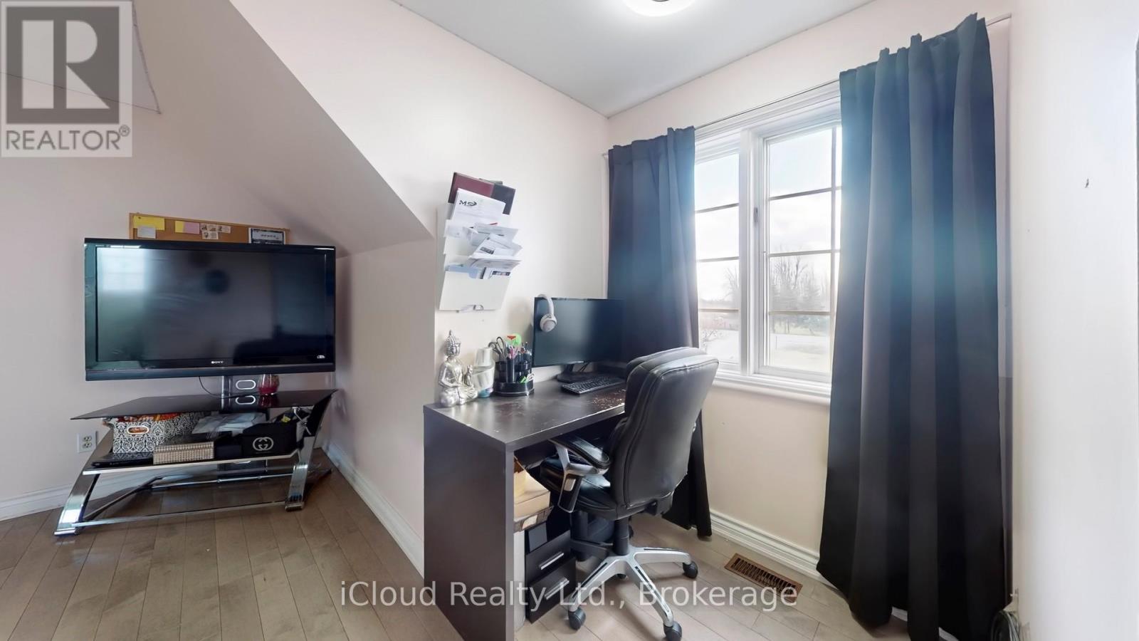 12191 Mississauga Road W, Caledon, Ontario  L7C 1X1 - Photo 14 - W12416896