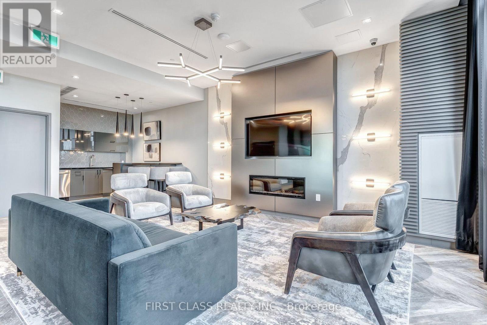 802 - 50 Thomas Riley Road, Toronto, Ontario  M9B 0C1 - Photo 2 - W12416919