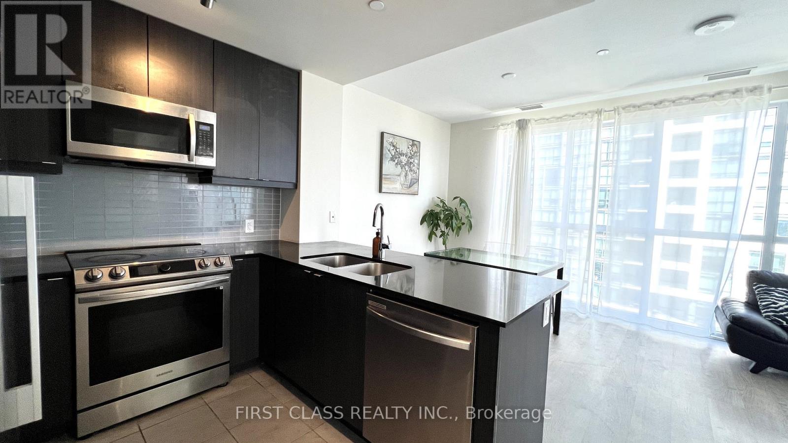 802 - 50 Thomas Riley Road, Toronto, Ontario  M9B 0C1 - Photo 8 - W12416919