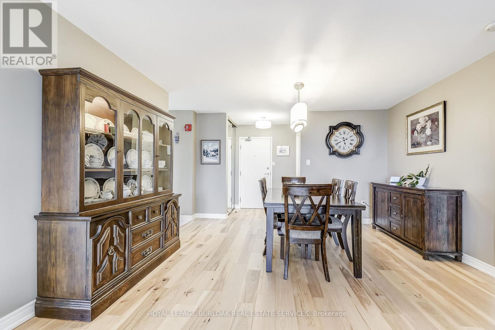 809 - 1201 North Shore Boulevard E, Burlington, Ontario  L7S 1Z5 - Photo 8 - W12416923