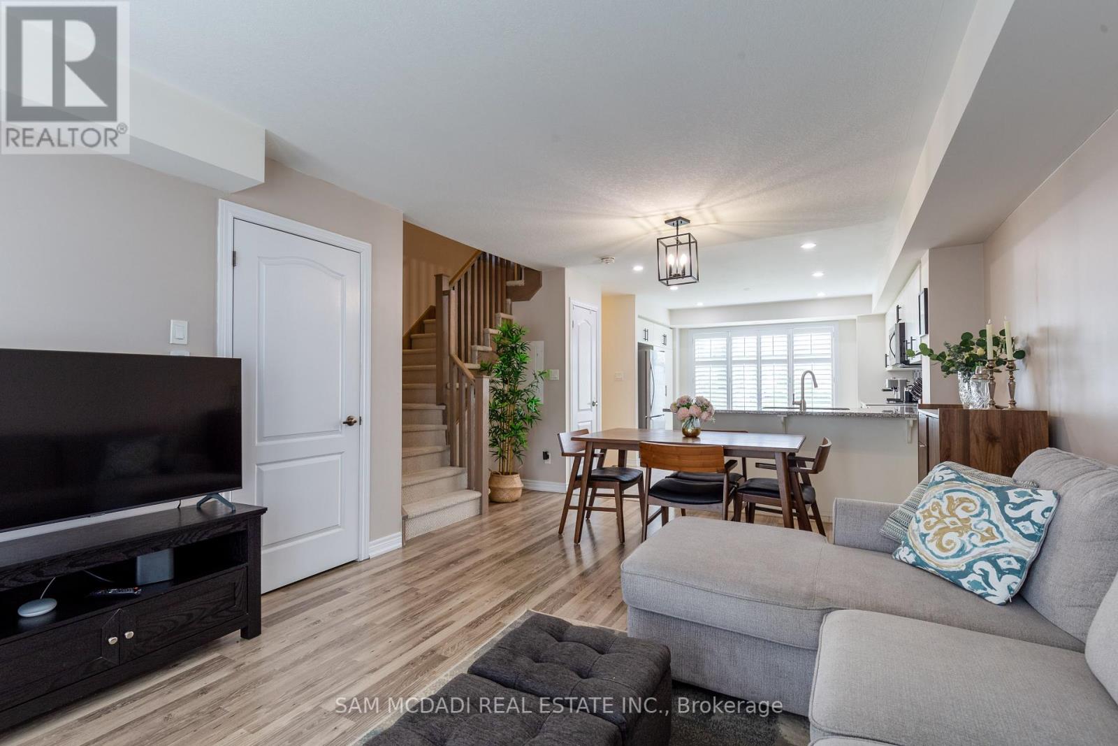 156 Watson Parkway N, Guelph, Ontario  N1E 0P6 - Photo 15 - X12416926