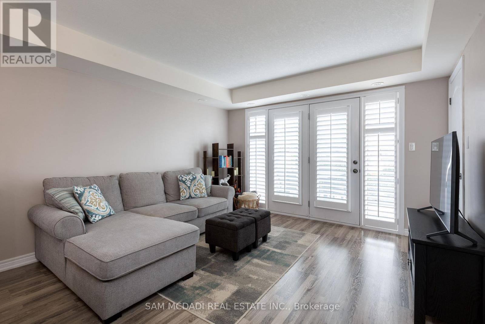 156 Watson Parkway N, Guelph, Ontario  N1E 0P6 - Photo 16 - X12416926