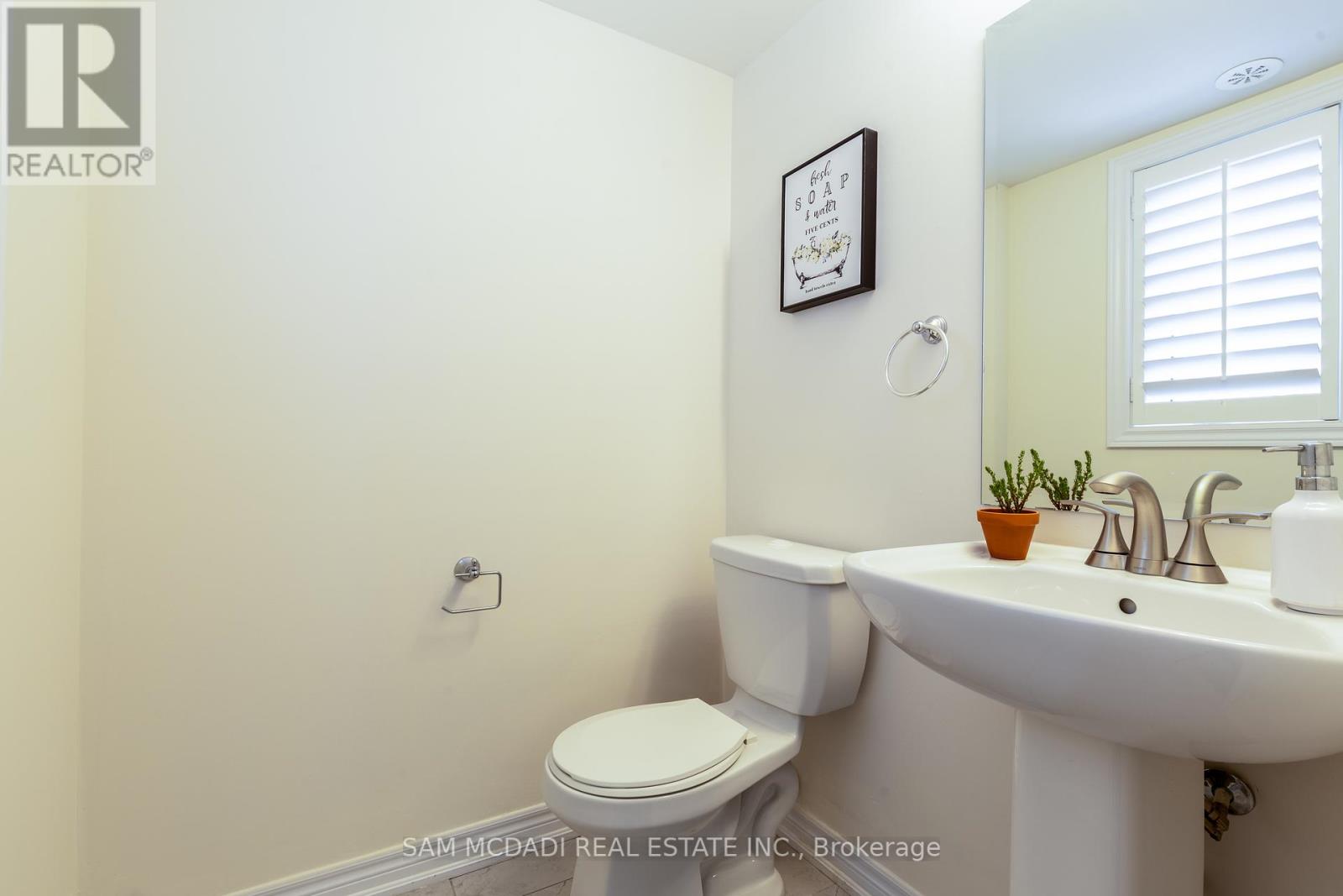156 Watson Parkway N, Guelph, Ontario  N1E 0P6 - Photo 18 - X12416926