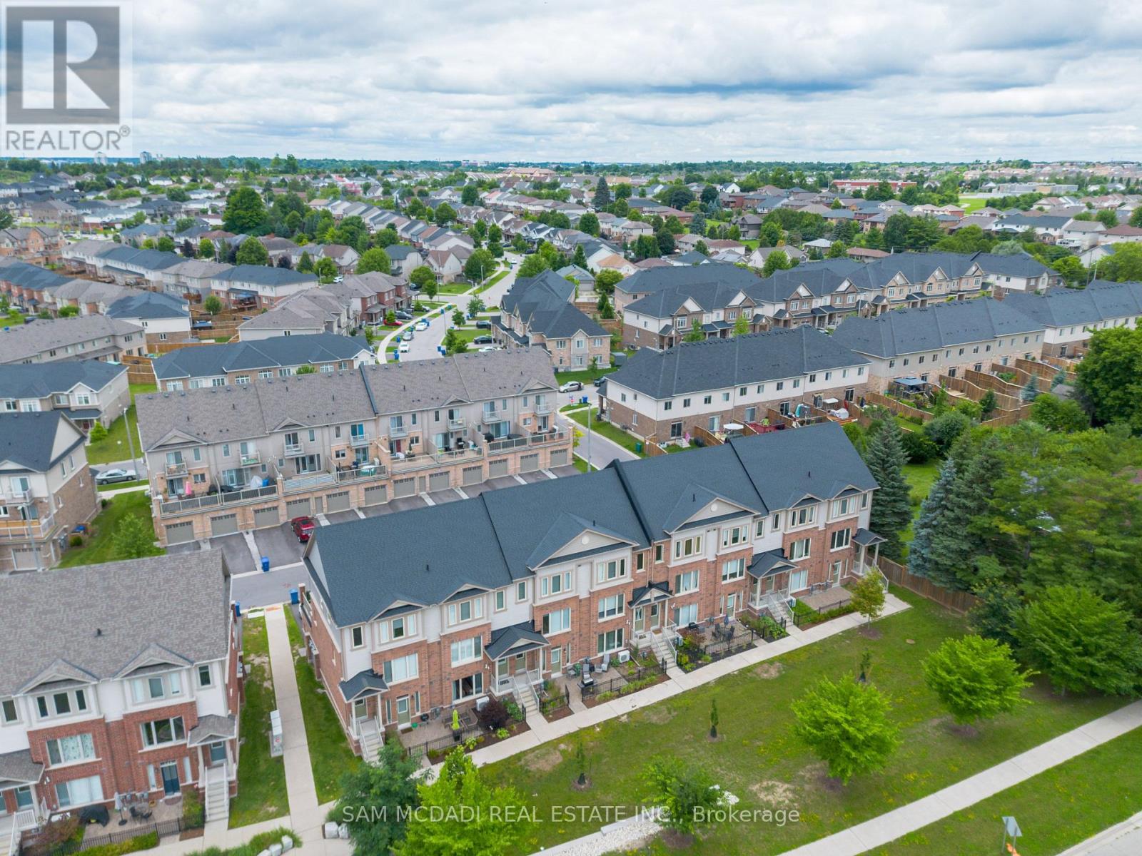 156 Watson Parkway N, Guelph, Ontario  N1E 0P6 - Photo 3 - X12416926