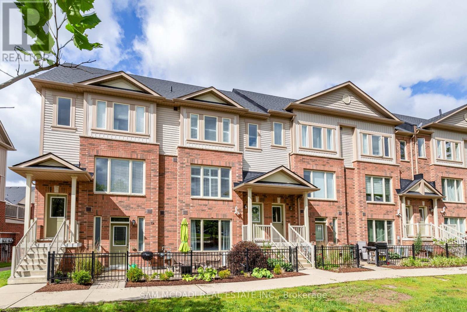 156 Watson Parkway N, Guelph, Ontario  N1E 0P6 - Photo 5 - X12416926
