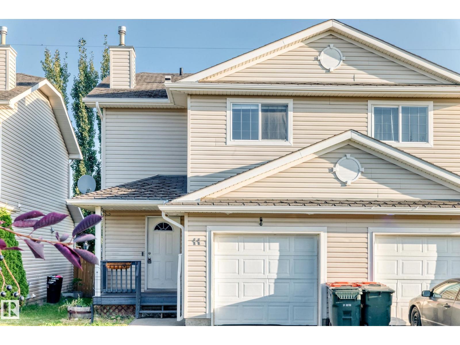 11 Graywood TC, Stony Plain, Alberta