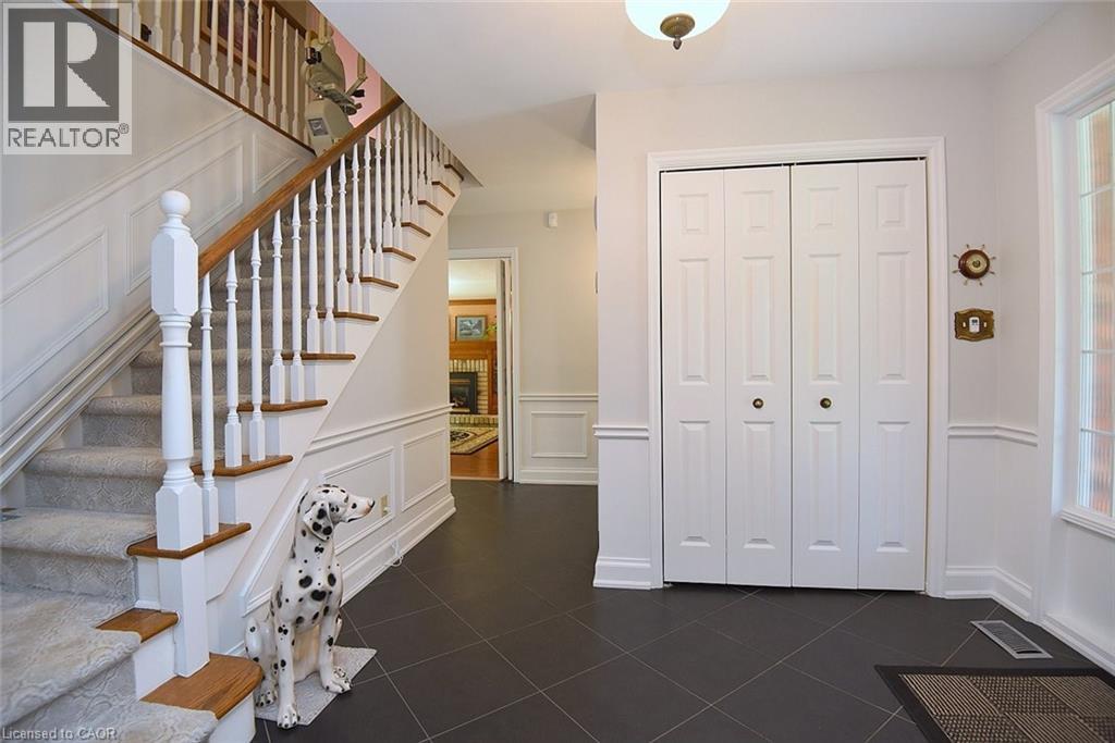 142 Marigold Court, Ancaster, Ontario  L9G 3M3 - Photo 5 - 40771642