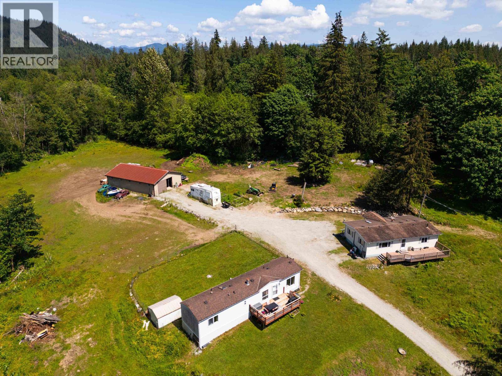 28555 104 Avenue, Maple Ridge, British Columbia  V2W 1L5 - Photo 10 - R3050290