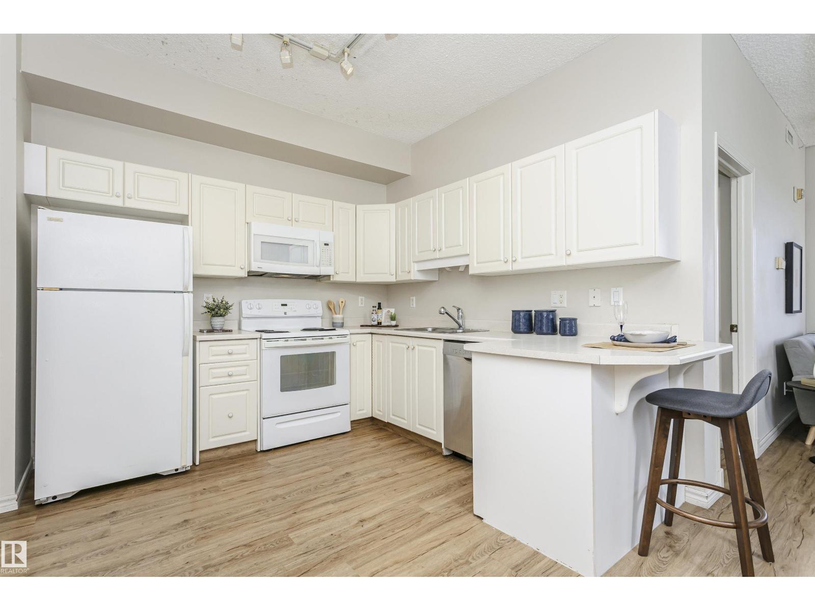 #1701 10649 Saskatchewan Dr Nw, Edmonton, Alberta  T6E 6S8 - Photo 13 - E4449166