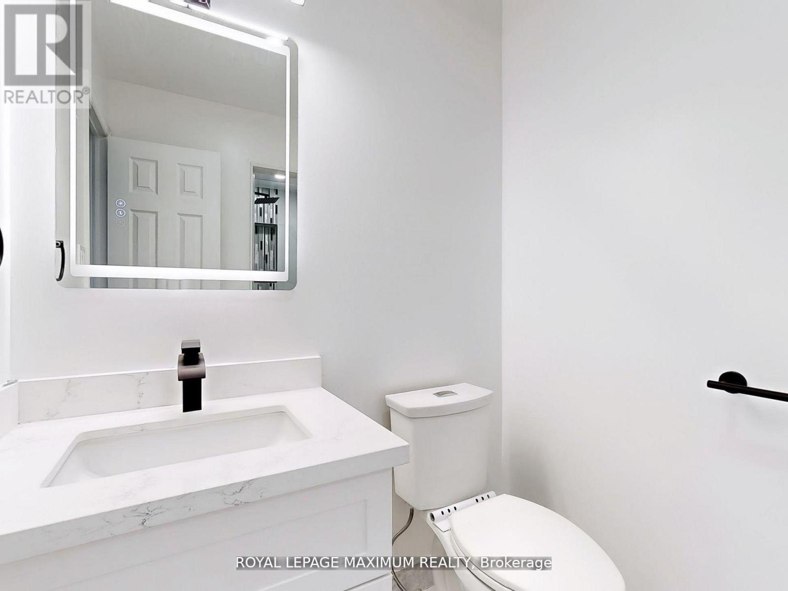 22 A Waltham Crescent, Richmond Hill, Ontario  L4B 1Z2 - Photo 30 - N12416948