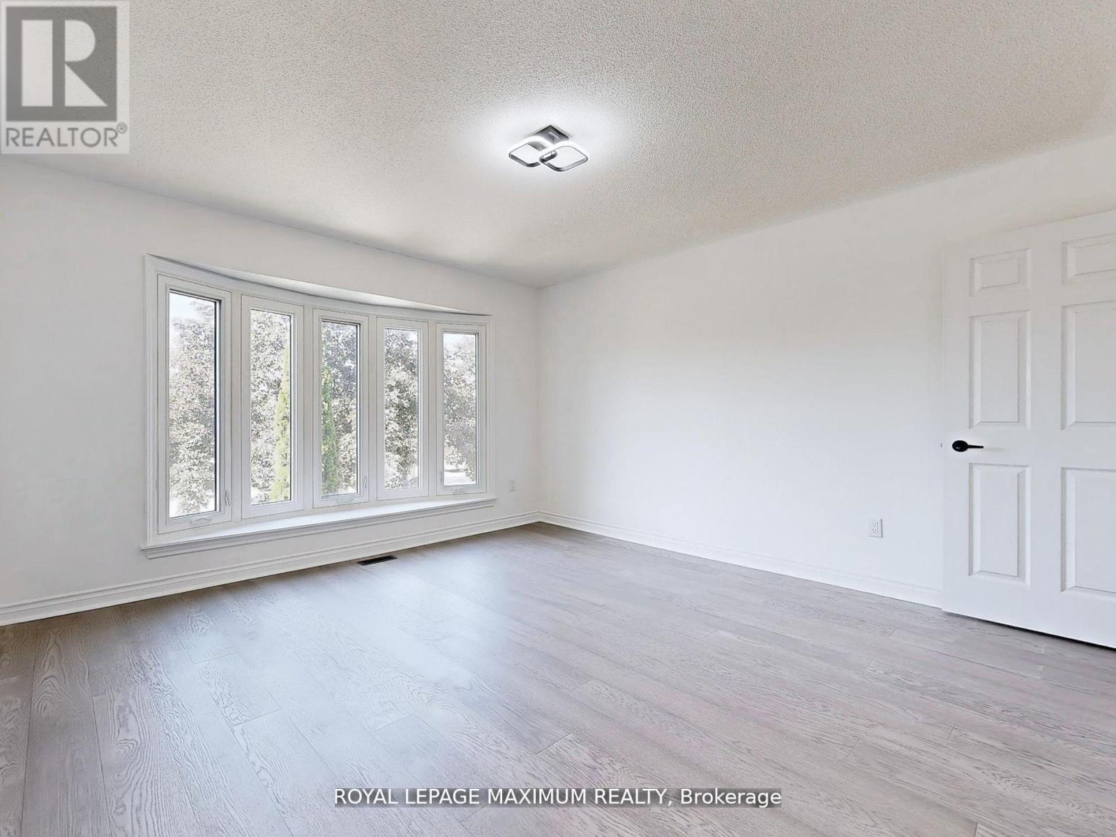 22 A Waltham Crescent, Richmond Hill, Ontario  L4B 1Z2 - Photo 32 - N12416948