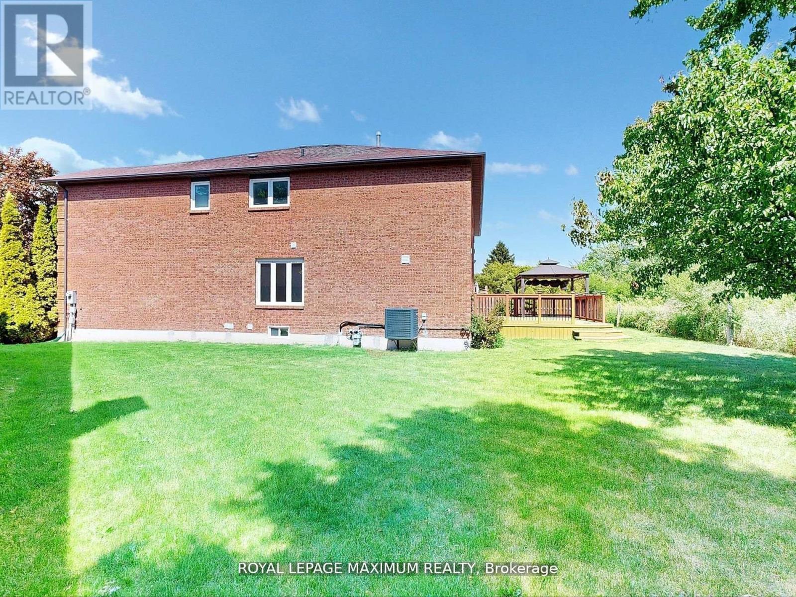22 A Waltham Crescent, Richmond Hill, Ontario  L4B 1Z2 - Photo 49 - N12416948