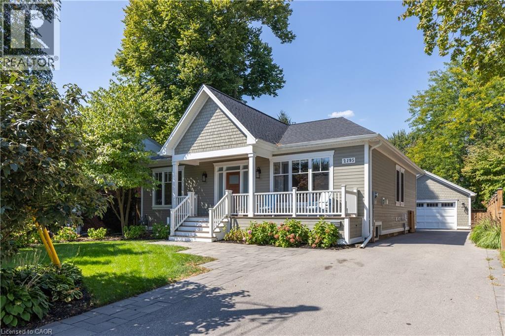 2195 COURTLAND Drive, Burlington, Ontario