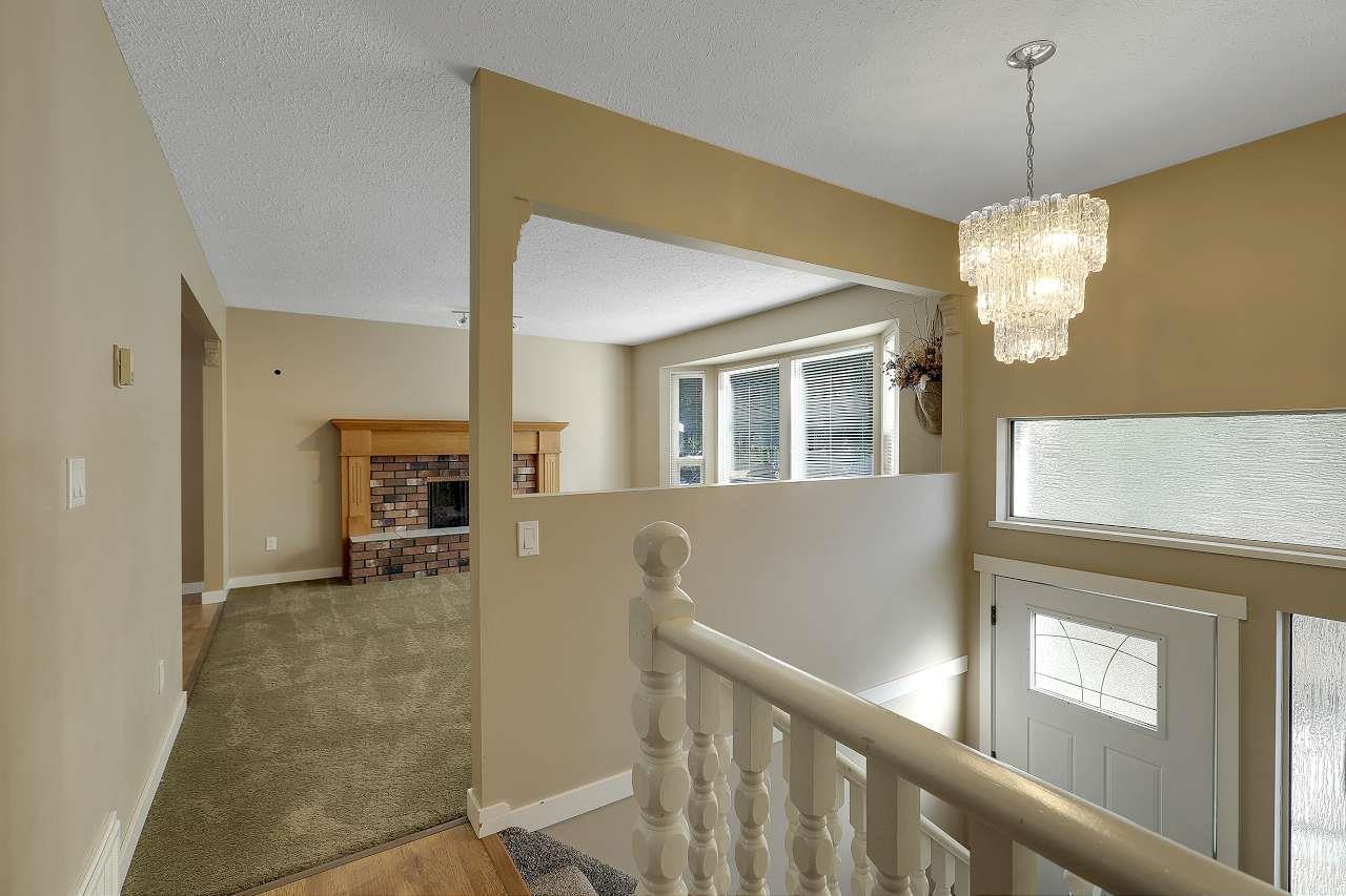 18233 60a Avenue, Surrey, British Columbia  V3S 5R6 - Photo 19 - R3048328