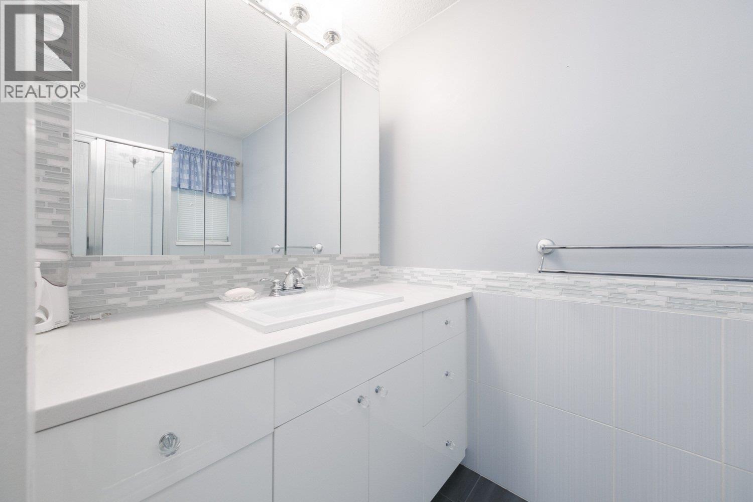 10468 Truro Drive, Richmond, British Columbia  V7E 5B4 - Photo 24 - R3049549
