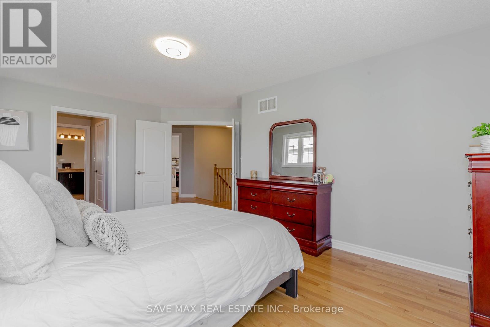 135 Prince William Way, Barrie, Ontario  L4M 7H6 - Photo 32 - S12416936