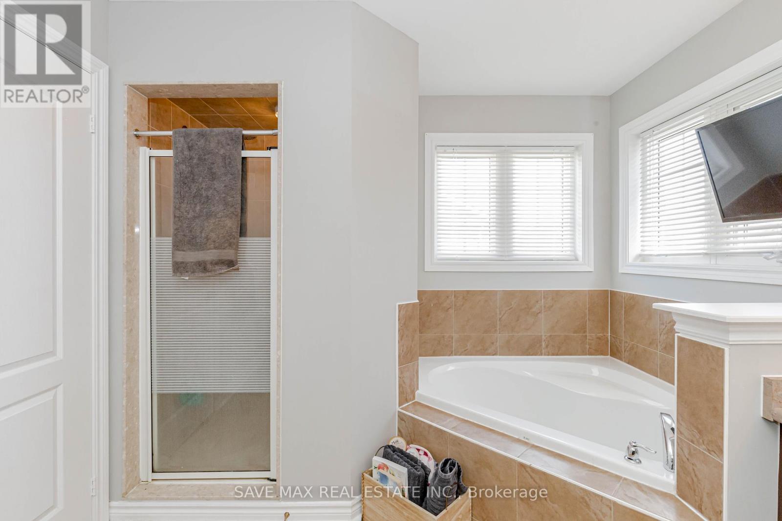 135 Prince William Way, Barrie, Ontario  L4M 7H6 - Photo 37 - S12416936