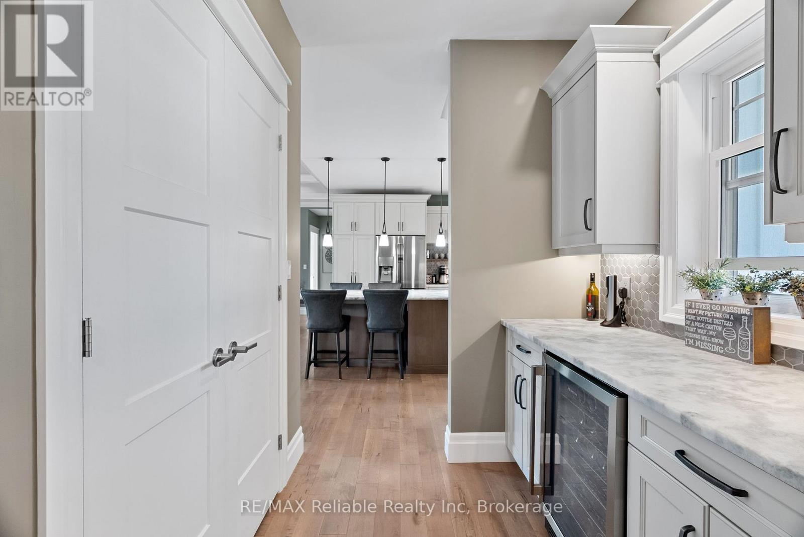 4 Fawn Creek Lane, Bluewater, Ontario  N0M 1G0 - Photo 13 - X12416982