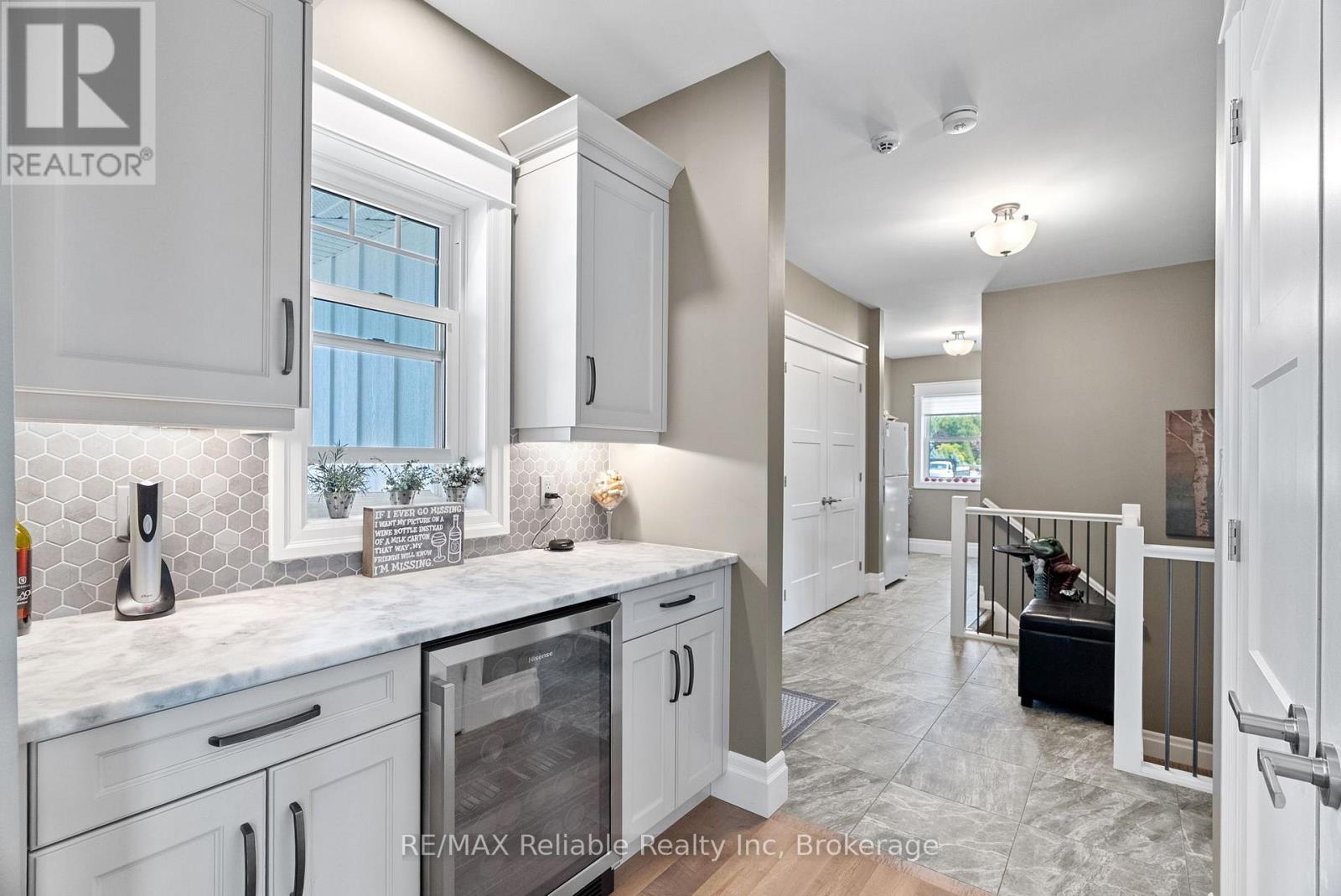 4 Fawn Creek Lane, Bluewater, Ontario  N0M 1G0 - Photo 14 - X12416982
